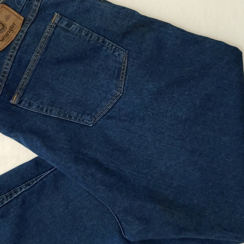 Wrangler Regular Fit Men's Size 44 Waist Jeans